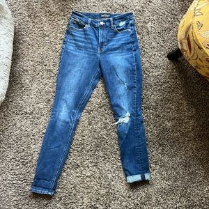 Lucky Brand Bridgette Skinny jeans destructed 4 27